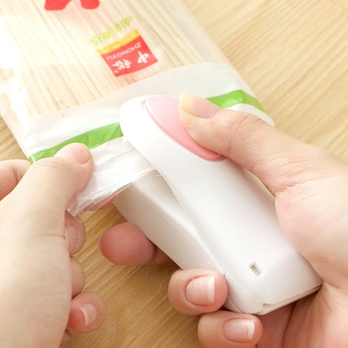 Mini Heat Sealing Machine – Reseal Food Bags for Freshness