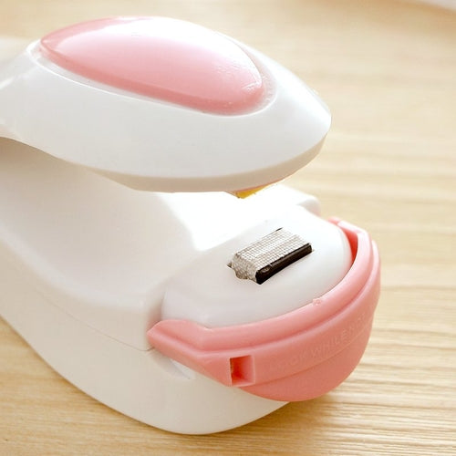 Mini Heat Sealing Machine – Reseal Food Bags for Freshness